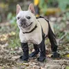 Chaussures de vêtements pour chiens Anti-slip imperméable pour les accessoires de protection contre les pieds pour animaux de compagnie extérieurs