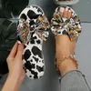Casual Shoes 2024 Fashion Leopard Print Women's Slippers Summer Flat Outdoor Walking Women Zapatosfemale till försäljning