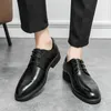 Casual Shoes Spring Grube Soled Oxford Men's Lace Up Business Skórzanie luksusowe wysokiej jakości mokasyny