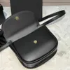 Зеркало качество качества Kaia Armpit Saddle Designer Sag для женщины Кожаная дорожка Крест кулака класть для лопатки на плечо модные сумочка мужская тота