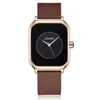 Montre-bracelets Femmes Regardez le rectangle élégant cadran carré quartz montre la bracele