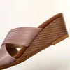 Slippare Summer Bohemian Outdoor Striped Pu Wedges for Women Ladies Roman Flip Flops Sandaler Platform 5 cm Plus Size 45