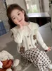 Set di abbigliamento abita da ragazza per maglione di moda in stile occidentale autunno pantaloni casual set a tre pezzi bambina dolce primavera e bambini