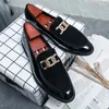 Casual skor läder designer män kontor bussighet stylist svarta loafers mens moccasins italiensk bröllopsklänning man