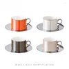Muggar europeiska minimalism keramiska kaffekopp utsökt design latte och fat kreativ mugg te -set kapacitet 250 ml