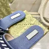 Bordado de mezclilla azul sandalias planas de diseñador de diseñador de diseñadores Sliders Women Women Classic Letts Flat Comfort Mules Slipper Summer Beach Zapatos 2709