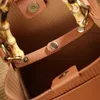 2024 Neues lässiges All-in-One-Cowide Designer-Einkaufstasche einzelner Umhängetaschen Crossbody Bucket Bag Ladies Fashion Atmosphäre Leder Handtasche Fabrik Direktvertrieb