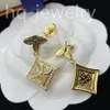 Fashion Classic ze stali nierdzewnej złote kolczyki stadnoneiczne damskie marka Letter Letter Earring Eerbop Prezenty dla znajomych dzień 3107