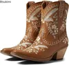 2024 Embroidered Western Boots For Women Ankle Bootie Cowboy Cowgirls Flower Print Fashion Chunke Heel Slip On Ankle Boots 240415