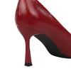 Kleiderschuhe Frauen 8cm High Heels Stiletto Pumps Spitz Zehen Wein Rote Mittelbüro Lady Metal Chain Leder Hochzeit Abschlussball