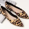 Lässige Schuhe plus Größe 35-42 Frau 1 cm spitze Zehenheels Frauen bequemes weiches Büro Leopard Flats Lady Mocasines Ballett Wildleder