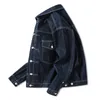 Jaqueta de mezclilla azul oscura retro hombres casuales jeans vintage chaquetas de estilo americano estilo de bolsillo de carga streetwear japonés 240420
