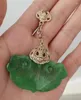 Decoratieve beeldjes Een paar Chinees antieke Tibetaans zilver ingelegde natuurlijke jade oorbellen gelukkige sieraden