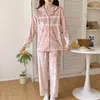 Pijama de diamante para dormir feminino Conjunto de mulheres Turn-tone colar temperamento elegante requintado de manga longa avançada Spring All-Match Ladies