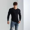 Herrtankstoppar t-shirt vit svart kortärmad kläder smal v halsbotten t-shirt trendig casual solid mens mode trender