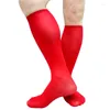 Chaussettes pour hommes brillants hommes formels sexy lingerie brillante voir à travers une douce robe d'affaires