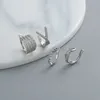 1 adet kristal Kore dalgası çapraz kulak manşet klipsi, piercing piercined mücevherleri olmayan kadınlar için küpelerde 240410