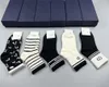 Veelkleurige modeontwerper Mens Socks L vrouwen mannen hoge kwaliteit katoen all-match klassieke enkel ademende ni mixen voetbalbasketbal sokken groothandel g21