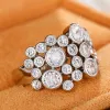 Groupes huitan nouvelles anneaux de femmes de mode bling bling bling cubic zirconia cristal anneaux de fiançailles de mariage de luxe pour les bijoux de couleur argentée