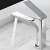 Rubinetti del lavandino del bagno moderno arte quadrata mixer freddo mixer vanità bacino accessori rubinetti