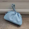 Torebki klip ramię 2024 luksusowa lady crossbody Wersja ta sama woreczka chmurowa bottegss ręka torba crossbody miękka p Tote claassic venata e8hw