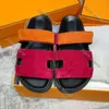 Summer Luxury H Sandals Men Men Platform Slides Oran Women Sandale Men Men Slipper Shoes Bottom Fur Flip Flops Disual Beach de Chypre Leather with Box 561