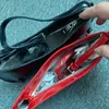 Handväska för kvinnors lyxdesigner rött patent läder underarmsäck franska street fi trend liten axelväska plånbok z20h#