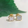 Designer Hot Selling Van High Edition är S925 Silver Four Leaf Grass White Fritillaria Red Chalcedony Plated 18k Rose Gold Womens Hot Selling Earrings SMycken