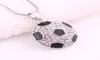 Novo colares de pingente de futebol de futebol de chegada Os fãs da Copa do Mundo esportes Crystal Rhinestone Soccer Chains para homens Jóias de moda de homens 6995459