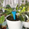 자체 급수 스파이크 조절 가능한 장비 식물을위한 자동 드립 관개 시스템 꽃 그린 하우스 정원 자동 물 드리퍼 장치 당