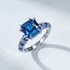 Bagues de cluster S925 Silver 8 8m Royal Blue Square High Carbon Diamond Ring simulé pour les femmes en Europe et en Amérique