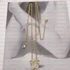 Collier de créateur de mode V Lettre Pendant Banshee Medusa Head 18K Gold plaqué femme VE4222J