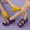 Sandalen utune sandalen voor vrouwen kinderen zomerplatformschoenen buiten eva slippers mannen zacht strand dikke zool niet-slip indoor dia's 240419