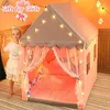 Zelte und Schutzhütten Prinzessin Zelt mit Star String Lights Windows Playhouse Kids Lesen entspannter Spiel großes Space Castle Weihnachtsgeschenk