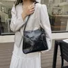 Bolsos de hombro plateado boque pequeño PU cuero para mujeres 2024 tendencia de verano diseñador bolsos de moda y carteras bolsas de axila