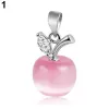 Colliers Fille Forme de pomme fausse opale Cubic Zirconia Silver plaqué PENDANT POUR COLLER / CLAVILE PRENDANT BLANC / PINK SEULEMENT PAS DE SHATRE !!!