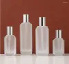Butelki do przechowywania 30 ml przezroczystą szklaną butelkę srebrną pompę Serum/balsam/emulsja/podkład/esencja toner toalety