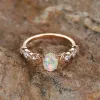 Bande Rainbow White Fire Opal Ring Opal Gold Gold Colore Small Moon Rings for Women Wedding Bands Oval Stone Engagement Gioielli