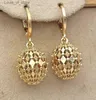 Dangle Chandelier Sophisticated Fashion Gold Color Inlaid Drop Earrings Classic Creative Metal Carved Pattern Hollow Ball H240423