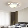 Luzes de teto Anel de ouro redondo design simples design remoto Light Light moderno lustre LED para o quarto Lâmpada de estudo da cozinha da sala de estar