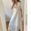 Robes de fête de bonne qualité robe longue robe femme en v-à col en dentelle blanche maxi