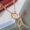 Collier de luxe Store en ligne Collier Love Collier plaqué avec une chaîne de collier de crêpes à l'or rose 18 carats avec cadeau en acier cadeau