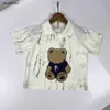 Nieuwe Kids Designer Designer Pluche Doll Bear Patroon Zomer Summer Korte mouwen Pak Babypakken Maat 90-150 CM Polo Shirt en Shorts 24April