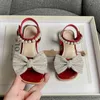 Slipper Children Shoe Bow Bow Princess Shoe Nowe letnie sandały Rhinestone wysokie obcasy Softon podeszwy Non Slip Kid Casual Shoe Zapatos Nia Y240423