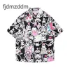 Diseñador de moda Camisas para hombres y mujeres Cartoon Casual Slewed Flower Flower Flower Full Kuromi Kuromi Fun Lindo Cardigan Sweet Loose Summer