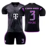 Fotbollströjor 24 Bayern München Black Kane 9 Jersey Sane 10 Muller 25 Golden Wenzai Football Jersey Children's Adult Set