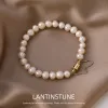 Strängar Elegant White Barock Freshwater Pearls Chain Armband Women Exquisite Advanced Design Personlighet Magnetiska spännsmycken N591