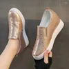 Zapatos casuales zapatillas para mujeres zapatillas de imitación de imbéciles huecos cuña 2024 otoño de primavera tacón oculto moda transpirable talla plus talla