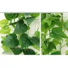 Dekorative Blumen 2pcs künstlich grünes Grün Pflanzen Gefälschte Efeu Girlandblätter Dekoration für Hochzeit Kulissenbogen Hausgarten Wanddekoration