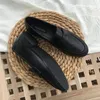 Buty zwykłe 2024 Spring Slip-on Mała skóra dla kobiet Brytyjski styl preppy wszystkie pasują do fu gu lofu płaskiego singla